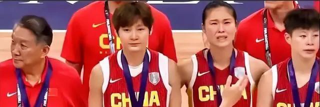 球员接班, 女篮表现尚, 老将或将离