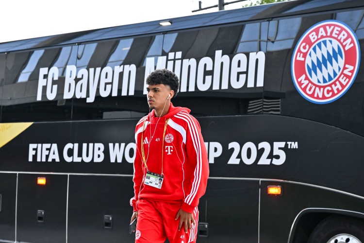 努在训练中 努在训练中