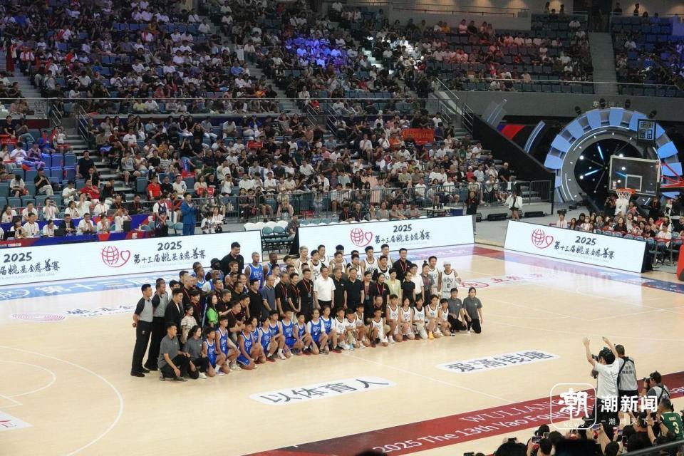 fFLdz, wAA, 姚明与国际