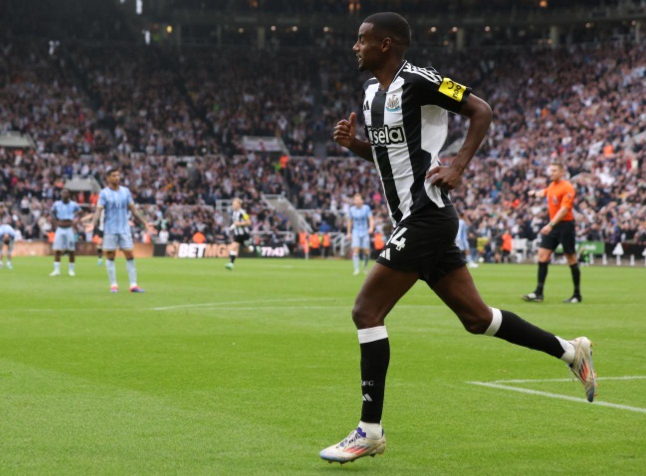 伊萨克已经, 会在转会窗